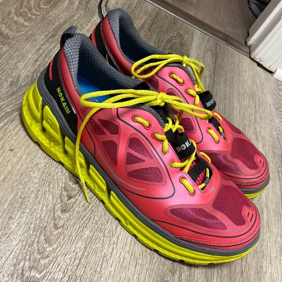 HOKA ONE ONE CONQUEST SHOES - Picture 1 of 7